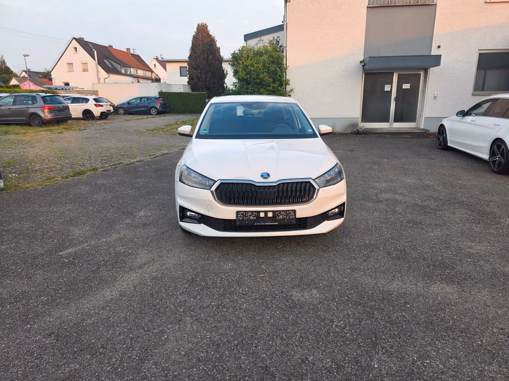 Škoda Fabia - stražnji lijevi pogled